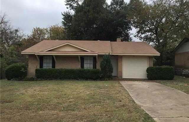 744 Chalk Hill Lane - 744 Chalk Hill Lane, DeSoto, TX 75115
