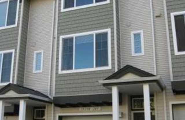 Gorgeous Progress Ridge Townhome Backs to Greenspace Walk to Shopping, Restaurants & More Available Early September Gallery 1