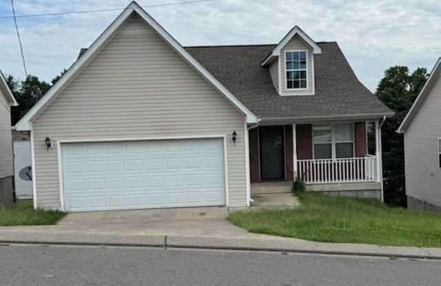 Charming 3-Bedroom Home in the Heart of LaVergne! photos photos
