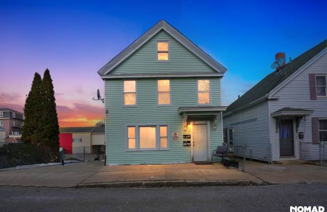 3BR Duplex in Lowell photos photos 3BR Duplex in Lowell photos photos