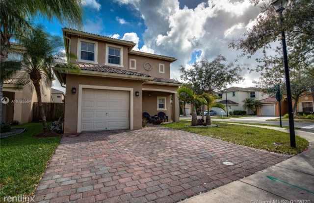 1180 SE 14 st - 1180 Southeast 14th Street, Homestead, FL 33035