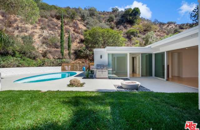 2428 BOWMONT DR - 2428 Bowmont Drive, Los Angeles, CA 90046