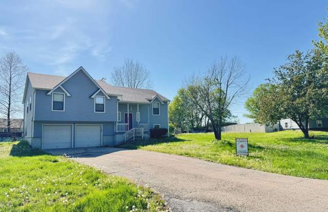 3 bedroom 2.5 bathroom home for rent in Warrensburg Mo - 114 Southeast 611th Road, Johnson County, MO 64093 3 bedroom 2.5 bathroom home for rent in Warrensburg Mo - 114 Southeast 611th Road, Johnson County, MO 64093