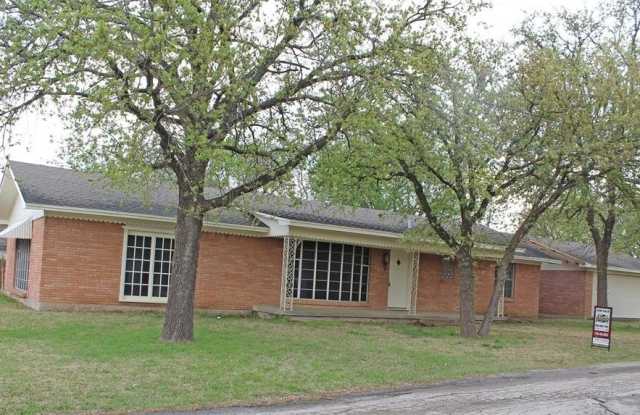 202 S 3rd Street - 202 South 3rd Street, Sanger, TX 76266