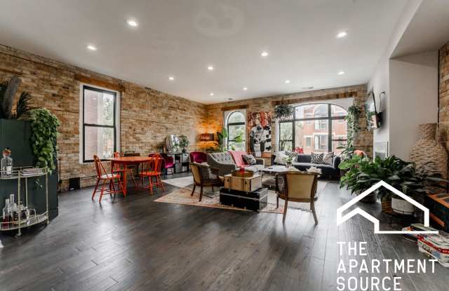 2701 W Thomas St - 2701 West Thomas Street, Chicago, IL 60622