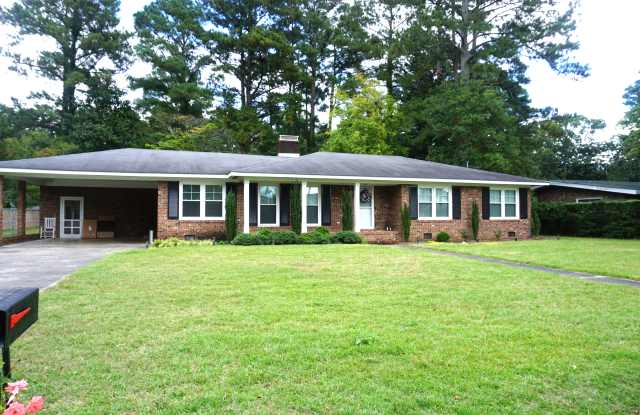1705 Rosewood Dr photos photos