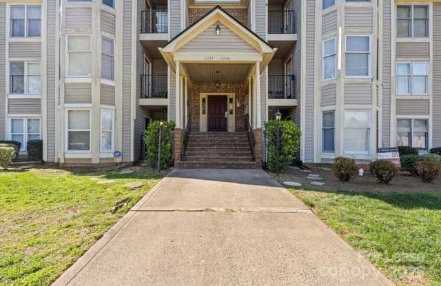 6224 Rosecroft Drive photos photos