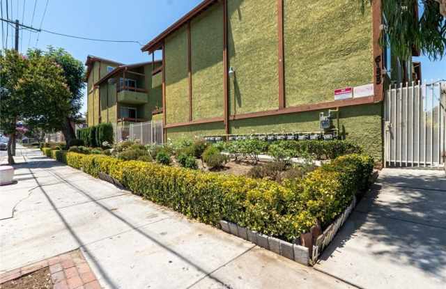 6155 Reseda Blvd photos photos