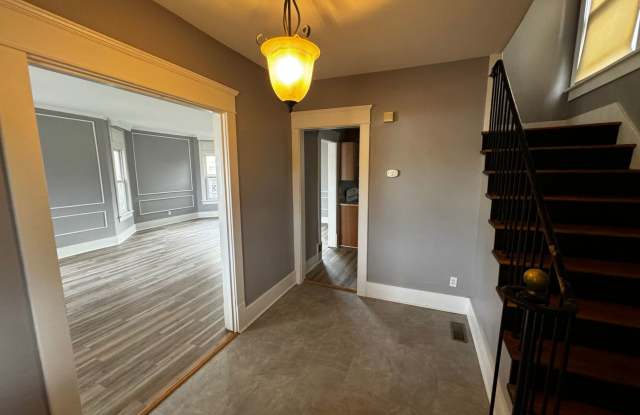Charming 3 Bed, 1 Bath House for Rent in Canton: Your Ideal Home Awaits! photos photos