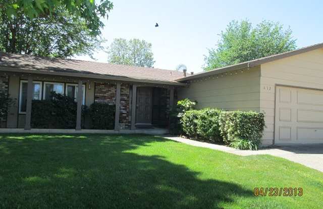 Beautiful Home Awaits Tenants photos photos