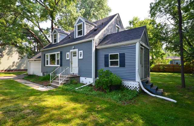 Beautiful 3 Bed, 1 Bath Home in Fridley - 6601 East River Road, Fridley, MN 55432