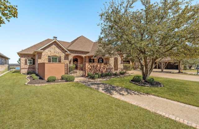 4204 Bluff View Drive Gallery 1