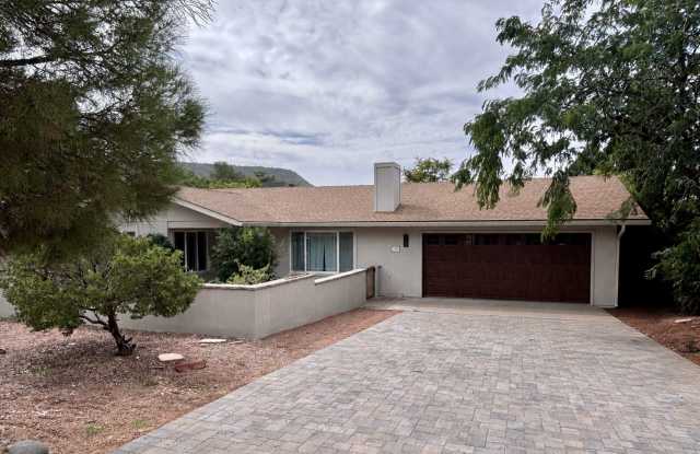 Unfurnished, 1-Year Long-Term Rental Gallery 1