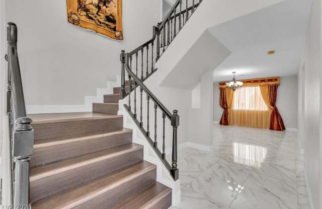 7824 Emerald Harbor Court Gallery 3