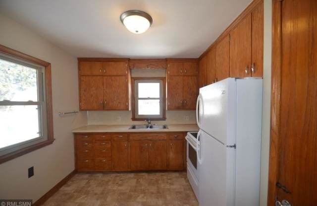 2240 Gardenette Drive S Gallery 2