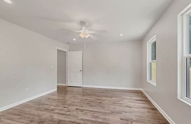 1119 Chris Wood Drive Gallery 4
