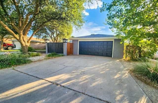 1103 McDonald St photos photos
