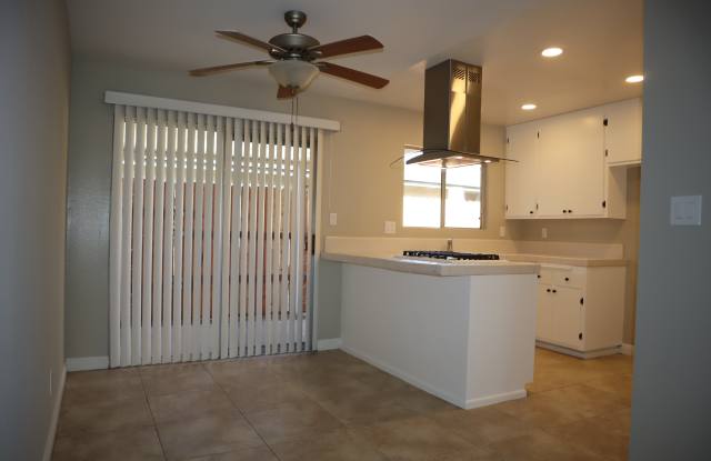 8542 Emerson Circle Gallery 2