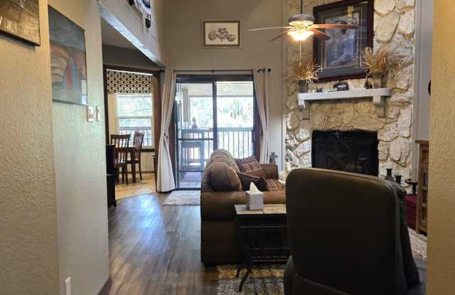 Furnished Three Bedroom Condo With Water and  Internet Paid Gallery 4