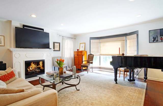 1339 MEADOWBROOK Avenue Gallery 4