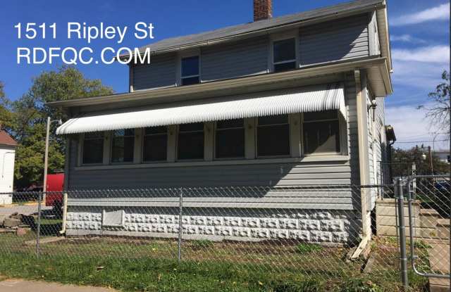 1511 Ripley Street , a large 3 bedroom with fence yard photos photos