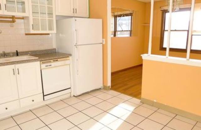 1004 Colony Lake Dr Gallery 4