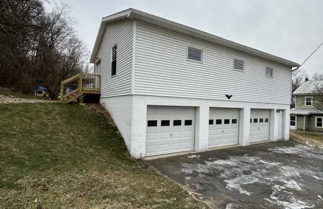 272 River Road photos photos