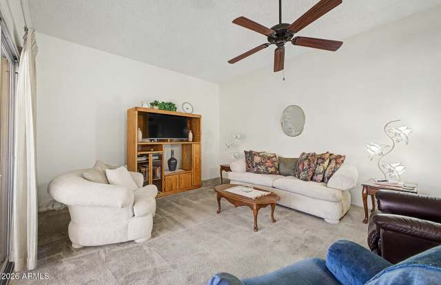 10880 W EMERALD Drive Gallery 4