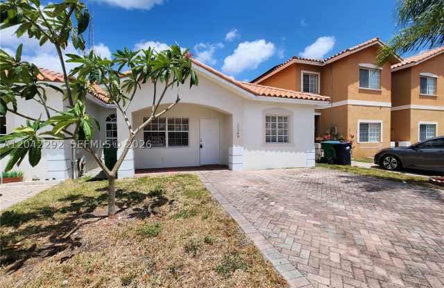 10949 SW 181 TE Gallery 1