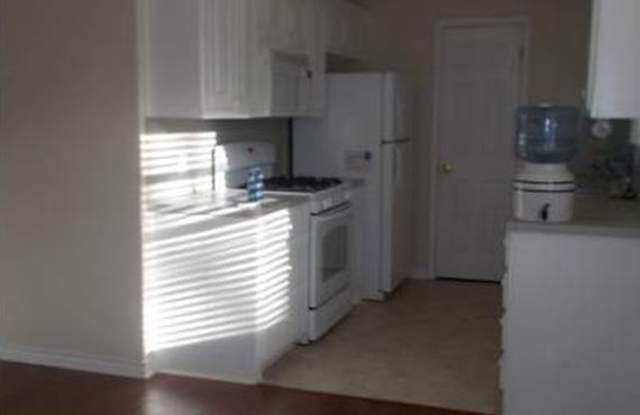 1212 Neal Pickett Dr. Gallery 4