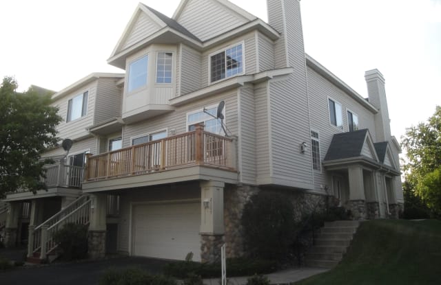 2187 Eagle Trace Ln - 2187 Eagle Trace Lane, Woodbury, MN 55129