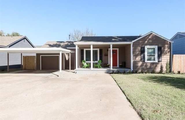 1123 E 38th Place Gallery 2