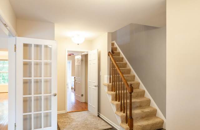 2135 Kings Mill Court Gallery 2