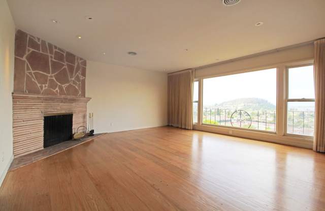 4bd/3ba Large, Awesome El Cerrito Home w/Hot Tub and VIEWS! - 537 Balra Drive, El Cerrito, CA 94530