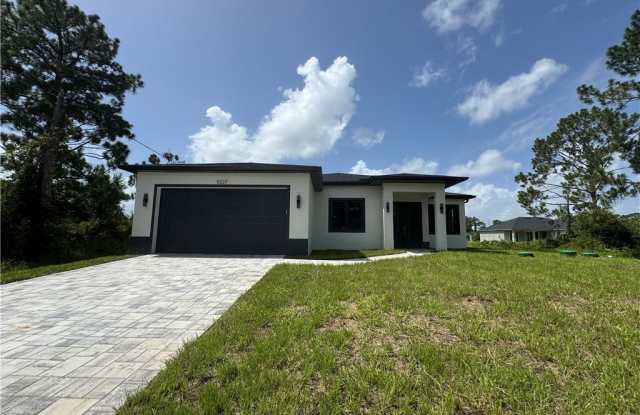 5227 4th Street W photos photos