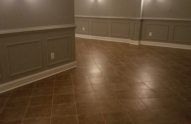 11302 Lake Front Court - 11302 Lake Front Court, Lake Arbor, MD 20721
