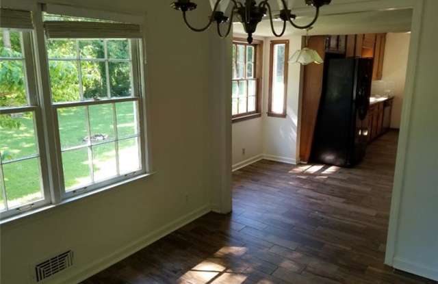 2948 Huntcliff Drive Gallery 4