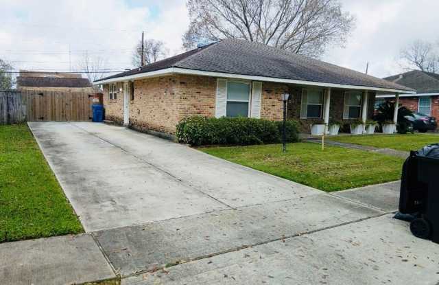 4 Bedroom, 2 Bath Newly Renovated House for Lease photos photos