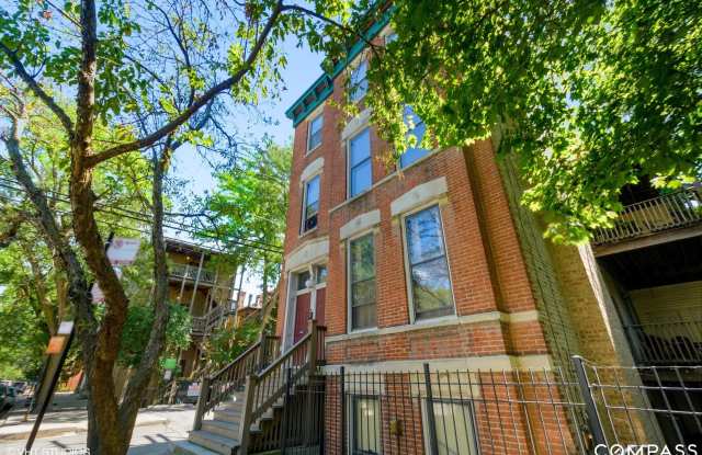 849 West WILLOW Street - 849 West Willow Street, Chicago, IL 60614