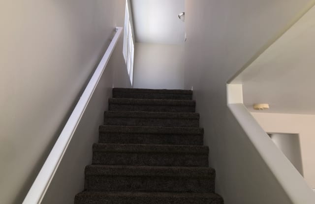 98 E 1810 N Gallery 3