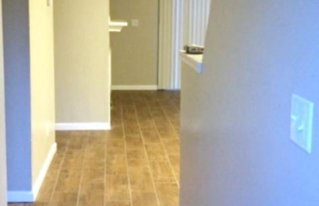 Renovated! 2 BR, 2 FULL Bath Garner Townhome $1350/mo w/FIREPLACE! photos photos