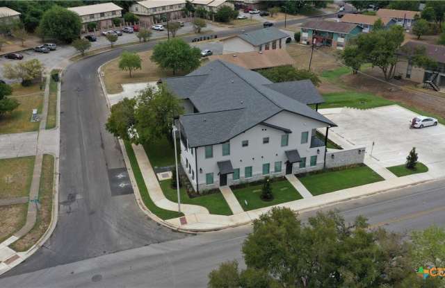 311 Craddock Avenue Gallery 2