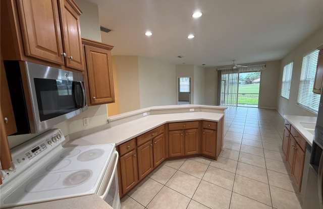 342 FAIRWAY ISLES Lane Gallery 3