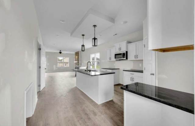 Brand New Three Bedroom Gallery 4