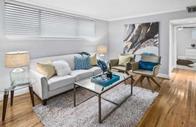 870 Glendale Terrace NE Gallery 3