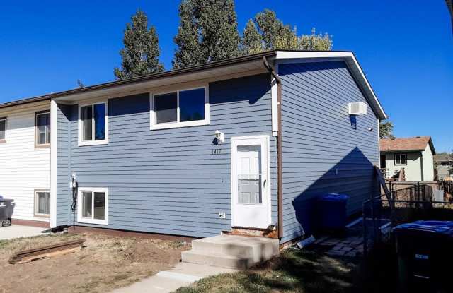 4 Bed/ 2 Bath Townhome! photos photos