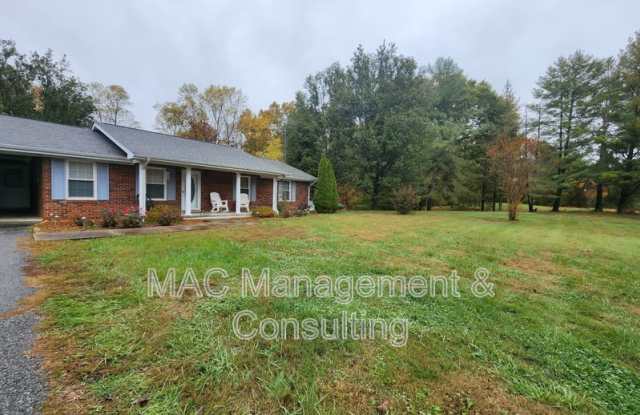 4914 South Grundy Quarles Highway photos photos