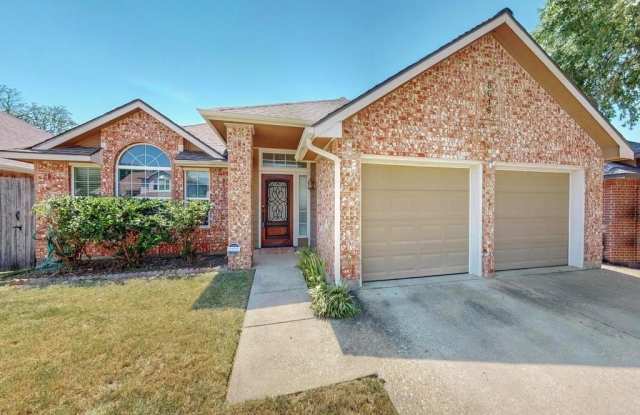 8616 Sabinas Trail - 8616 Sabinas Trail, Fort Worth, TX 76118