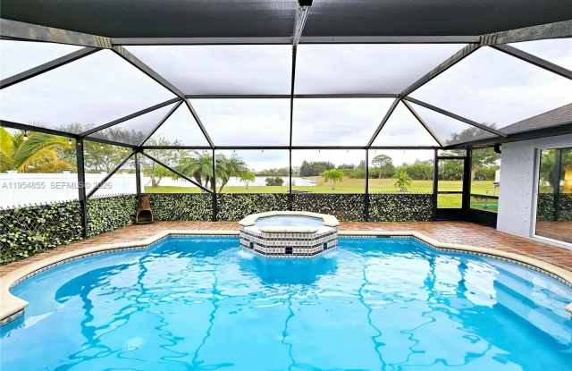 2161 SW Imperial St photos photos