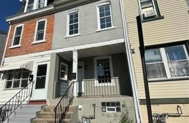 219 1/2 North 2nd Street - 219 1/2 North 2nd Street, Allentown, PA 18102